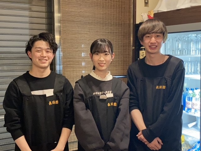 焼肉屋のホール・キッチンSTAFF